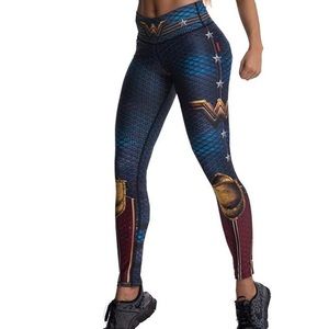Wonder Woman Leggings NWOT XXS